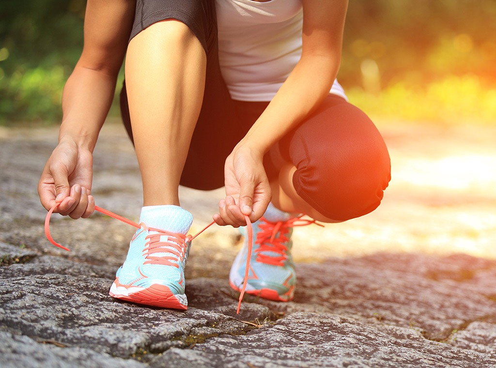 Tie running shoes