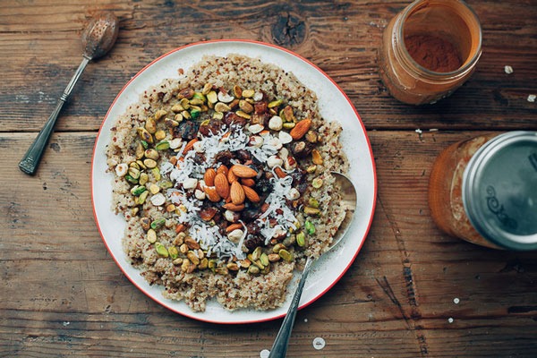 COCONUT QUINOA WITH DATES AND NUTS